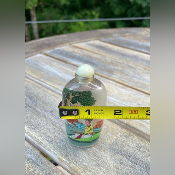 Chinese Reverse Glass Painting of a Maiden Snuff Bottle - Picture 7 of 7